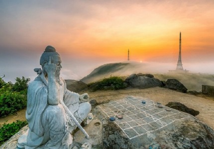 Đỉnh Bàn Cờ Tiên Đà Nẵng