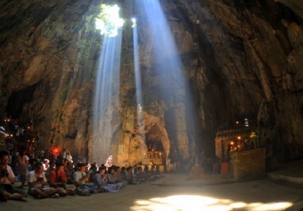Động Âm Phủ Ngũ Hành Sơn