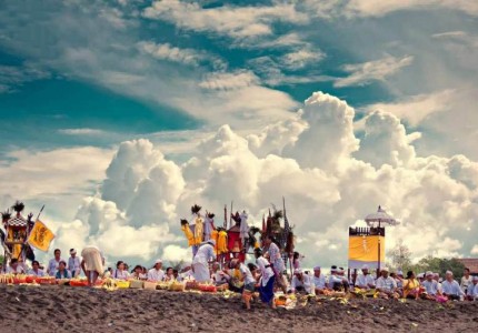 Độc lạ trong ngày Tết cổ truyền ở Bali - Indonesia