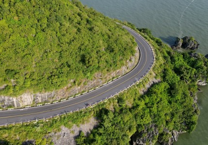 Khám phá tuyến đường xuyên đảo Cát Bà