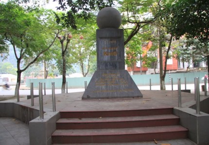 Khám phá cột mốc số 0km Hà Giang
