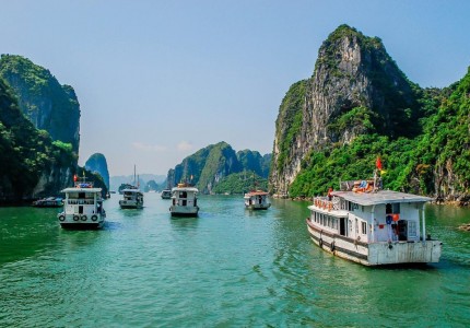 Khám phá địa danh nổi tiếng tại Hạ Long