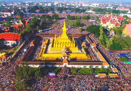 Tham dự lễ hội Boun Thatluang tại Lào