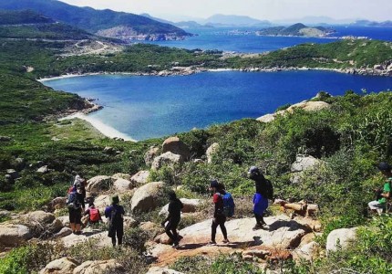 Đi bộ khám phá vườn quốc gia núi Chúa Ninh Thuận