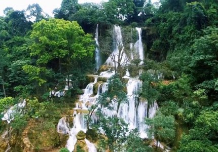 Chiêm ngưỡng vẻ đẹp hoang sơ của 3 dòng thác 