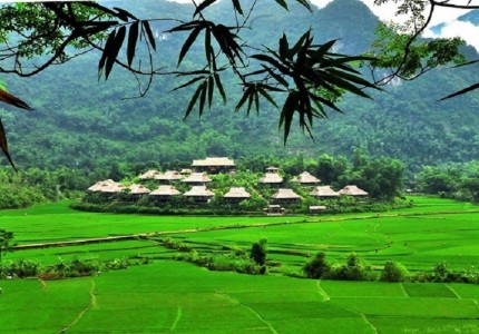 Khám phá vẻ đẹp Mai Châu