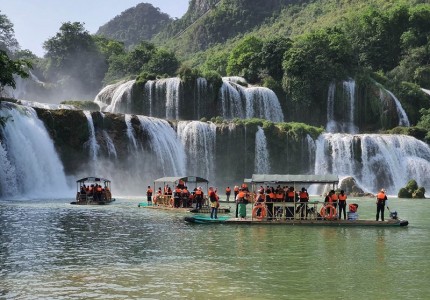 Top 5 thác nước đẹp nhất bạn nên đến một lần trong đời