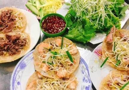 Đặc sản bánh xèo tôm Phú Yên
