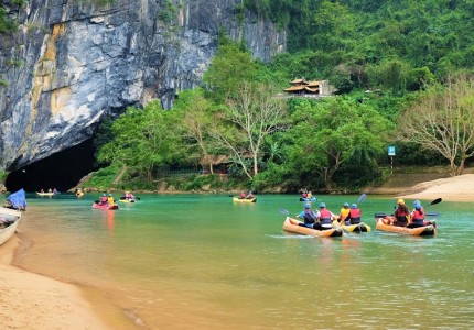Đi du lịch Quảng Bình tháng 8 có gì đẹp