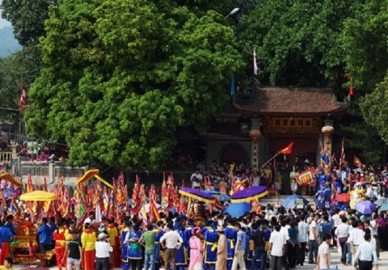 Lễ Ông Hoàng Bảy vào ngày nào