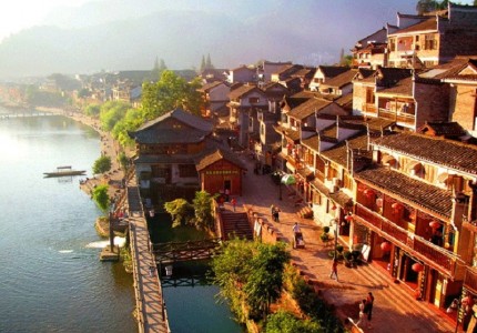 Kinh nghiệm khi đi du lịch Phượng Hoàng Cổ Trấn