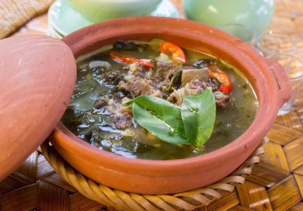 Thịt trâu lá lồm - đặc sản Hòa Bình