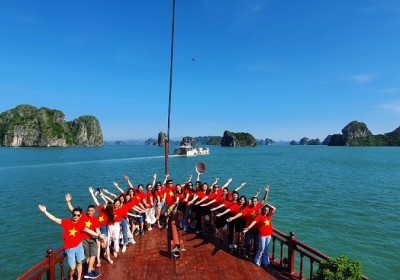 Tour Du Lịch Hạ Long 2 Ngày 1 Đêm