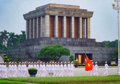 Tour Du Lịch Lăng Bác - Làng Gốm Bát Tràng