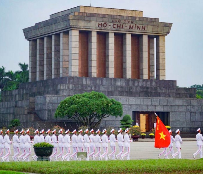Tour Du Lịch Lăng Bác - Làng Gốm Bát Tràng