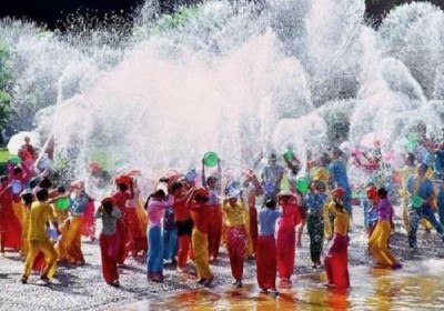 Du Lịch Lào - Lễ Hội Té Nước 5 Ngày 4 Đêm
