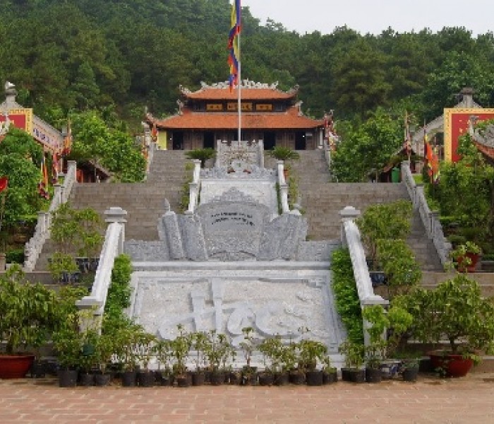Du Lịch Côn Sơn - Kiếp Bạc - Đền Chu Văn An 1 Ngày