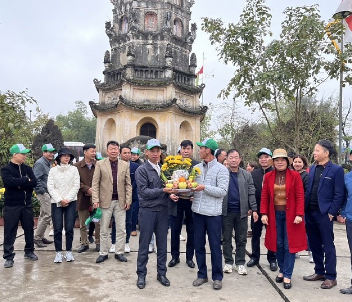 Tour Du Lịch Đền Trần – Chùa Phổ Minh – Chùa Cổ Lễ - Đền Phủ Dầy 1 Ngày