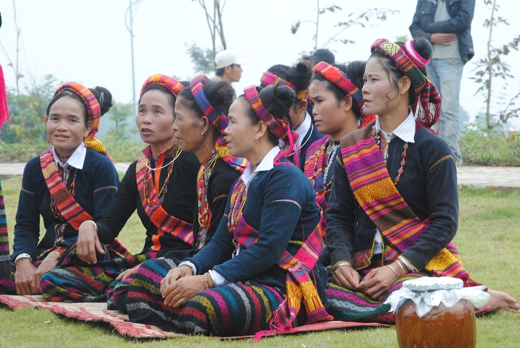 Tìm hiểu văn hóa cộng đồng người Bru - Vân Kiều