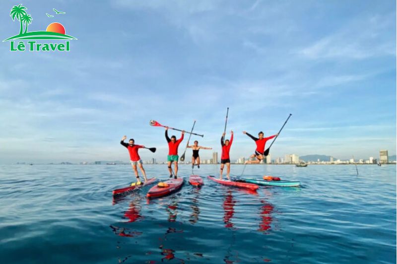 Chèo SUP tại Biển Nhật Lệ