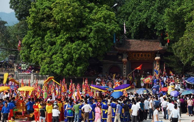 Lễ hội đền Ông Hoàng Bảy - Bảo Hà Lào Cai