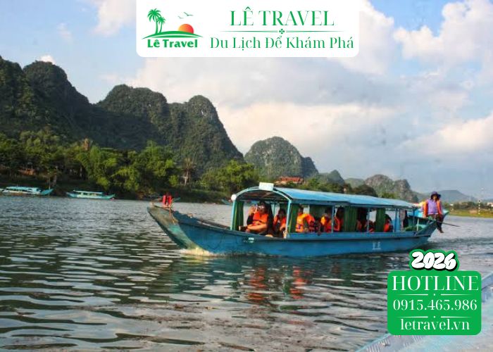 Hành trình từ khách sạn khởi hành lúc 07h15