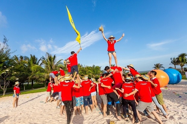Tour du lịch team building tăng tính gắn kết