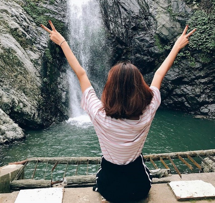 Check-in tại suối Trạch Thung Nai