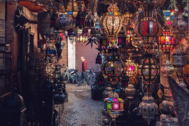 Tham quan khu chợ Souk