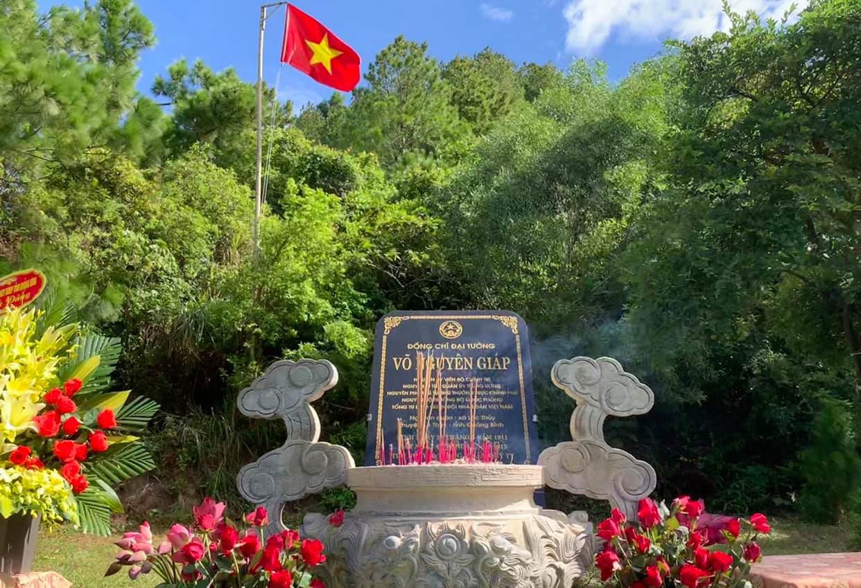 Mộ Đại Tướng Võ Nguyên Giáp
