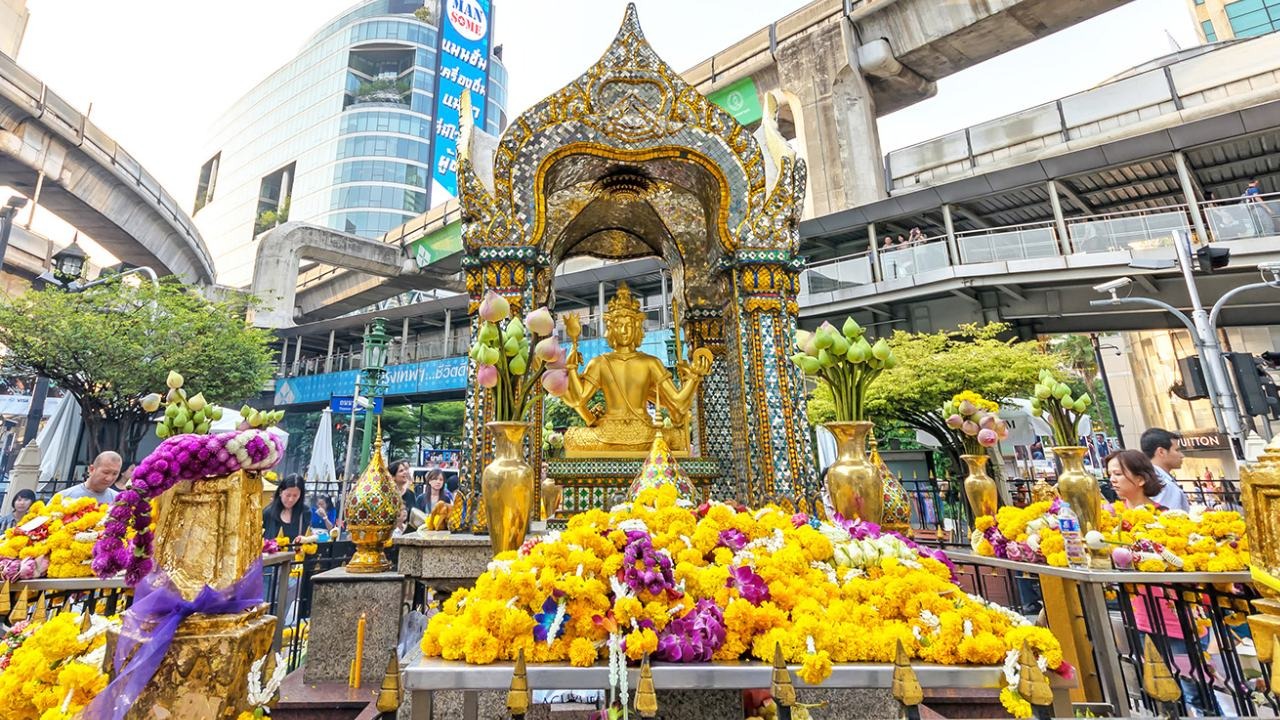 Phật bốn mặt nổi tiếng ở Thái Lan